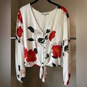 cupcakes & cashmere Floral Tie-Front Blouse | Large